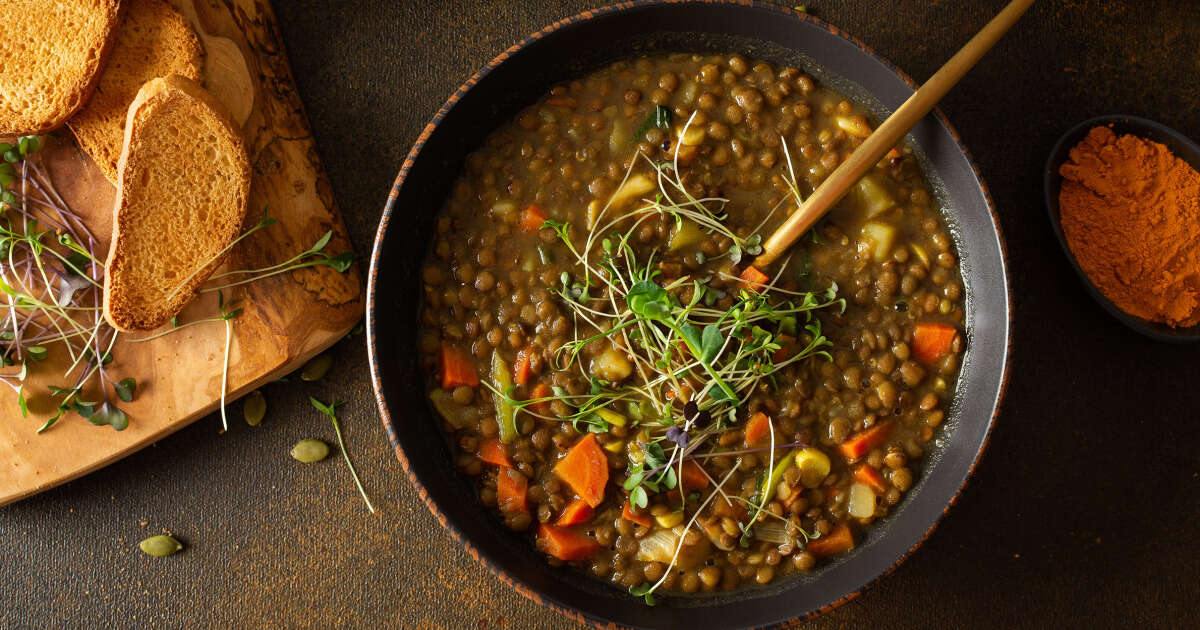 U.S. dietary guidelines should emphasize beans and lentils as protein, new proposal says