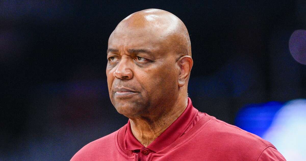 Six former Florida State basketball players sue coach over failed $250,000 payments