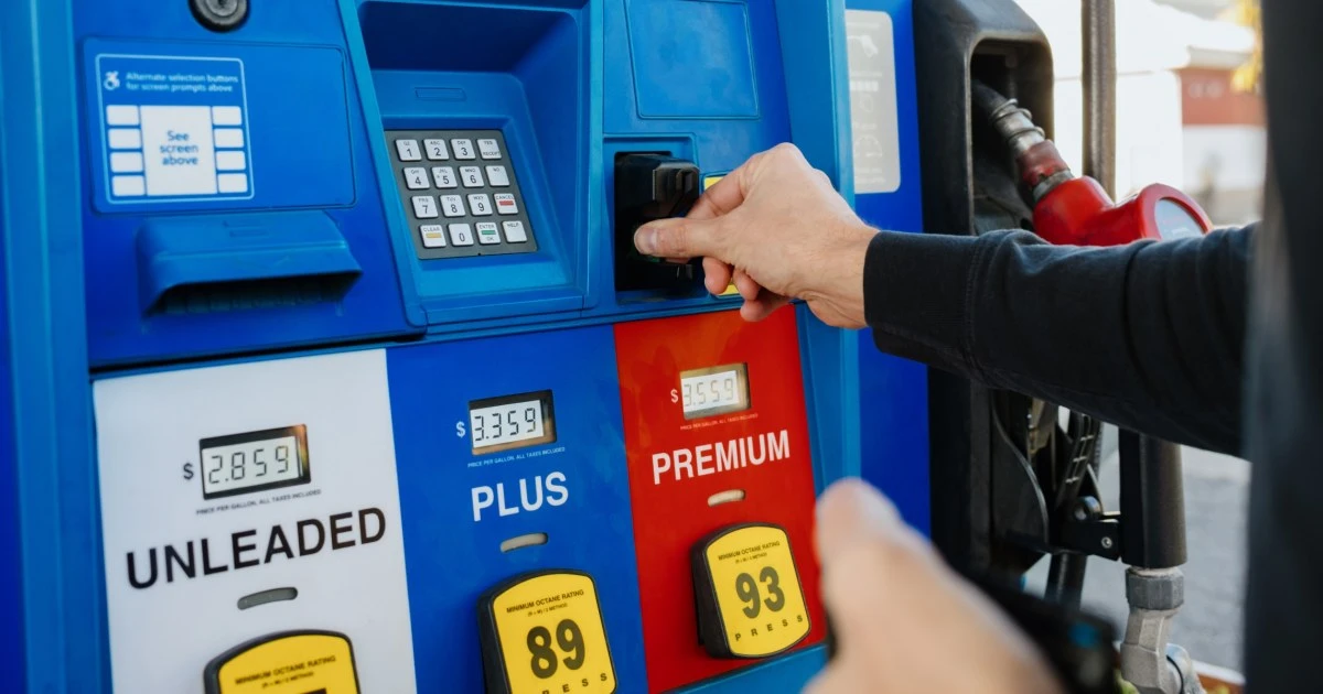 How to save on gas: These memberships, credit cards and driving habits cut costs