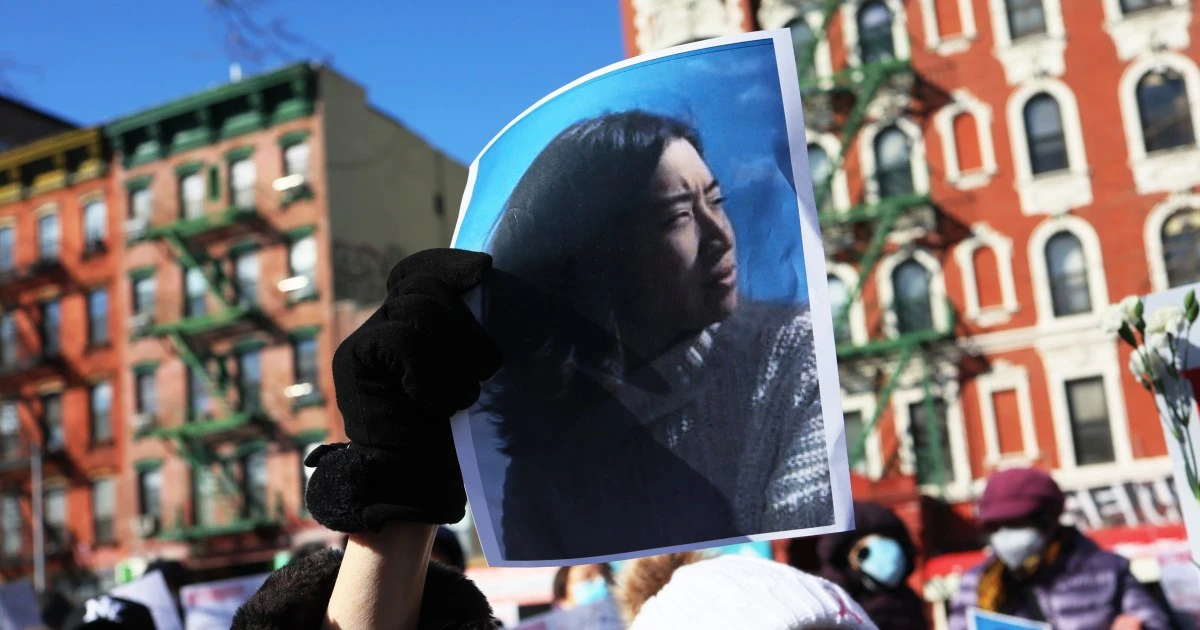 Man who stabbed woman to death in Chinatown apartment pleads guilty to murder
