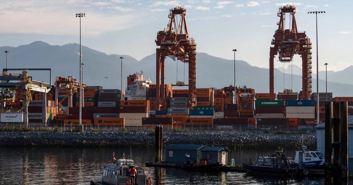 Small businesses sue Trump administration to stop latest wave of tariffs