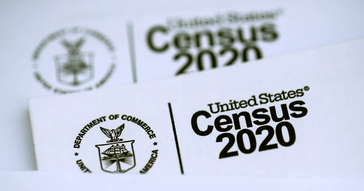 Trump again seeks to omit undocumented immigrants from the census, contrary to the Constitution
