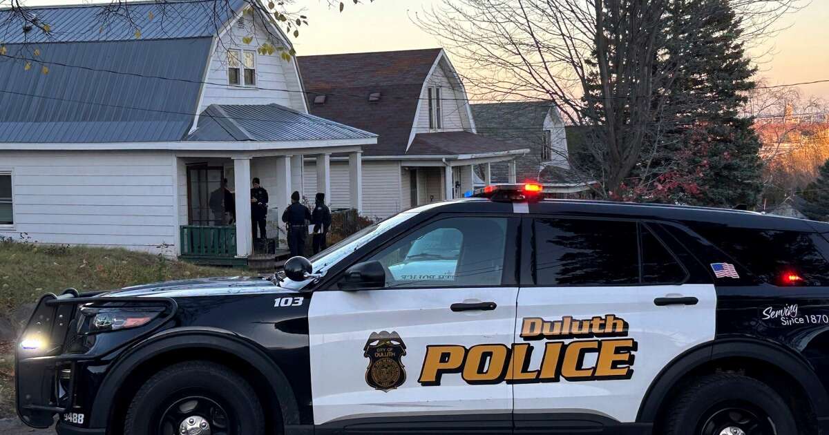 5 dead, including 2 juveniles, after quadruple murder-suicide at 2 homes in Minnesota