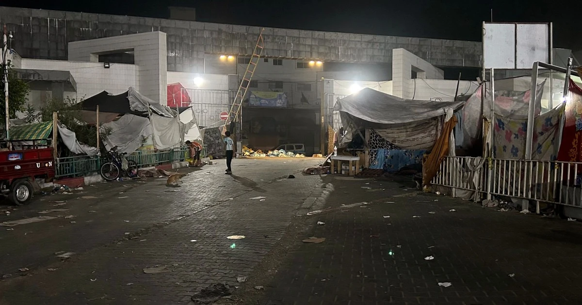 Power outages hit ICU and pediatric ward at Gaza's main hospital, officials say after night of bombardment