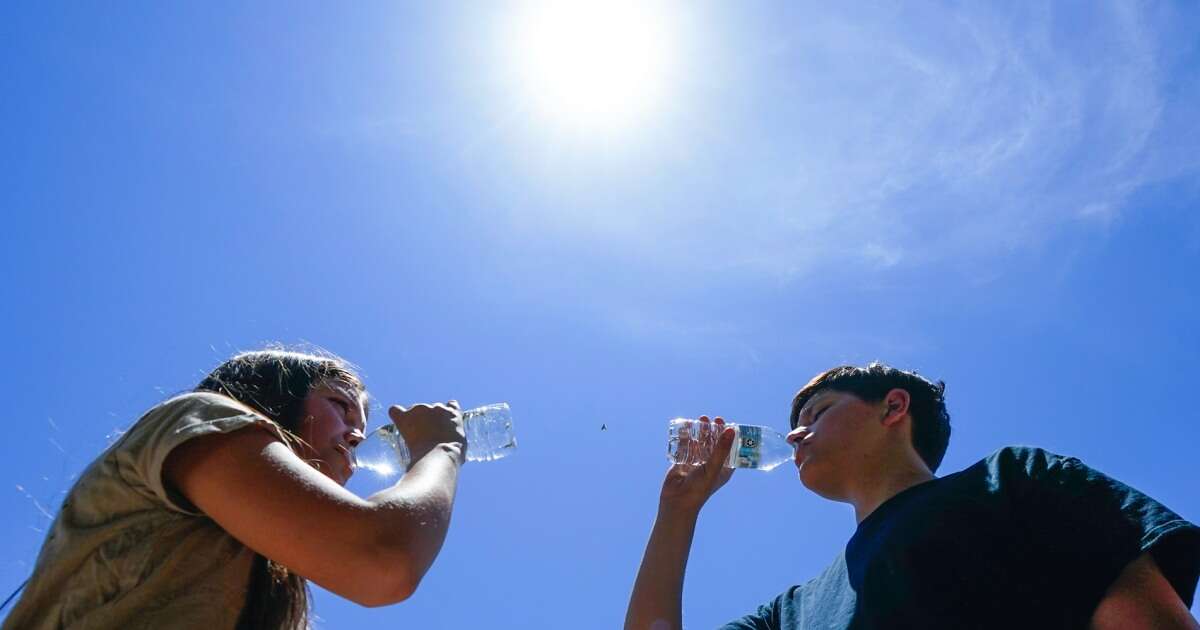 New tools from NOAA and CDC show people their risk from heat, as another hot summer looms