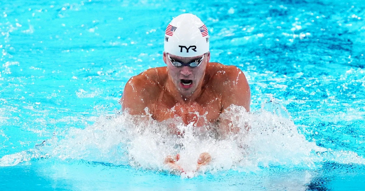 Staying out of pool helped Olympians Nic Fink and Adam Peaty secure swimming medals 