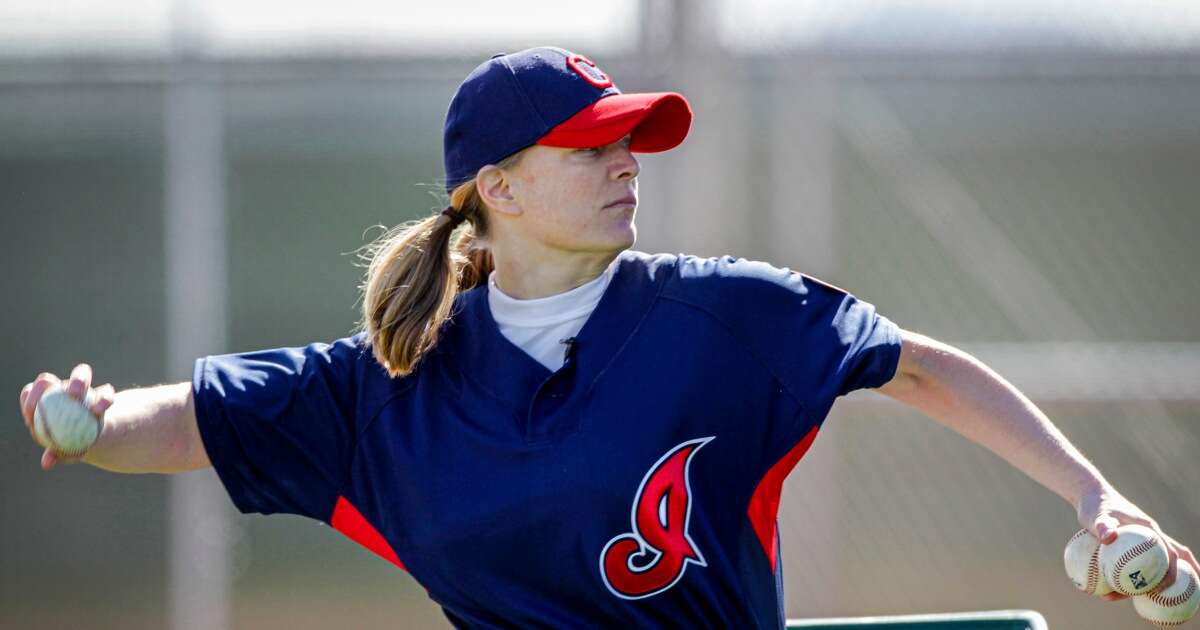 Women's professional baseball is ready for its moment. But first it needs to find players.