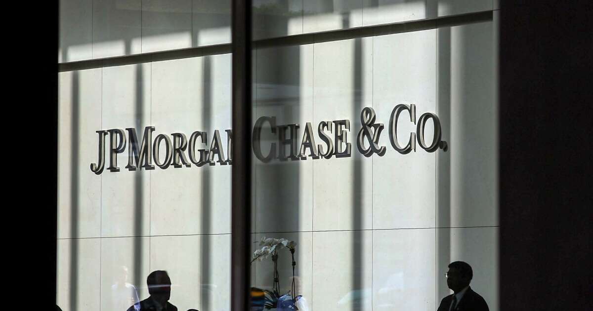 JPMorgan Chase posts record profit as the bank’s massive scale pays off