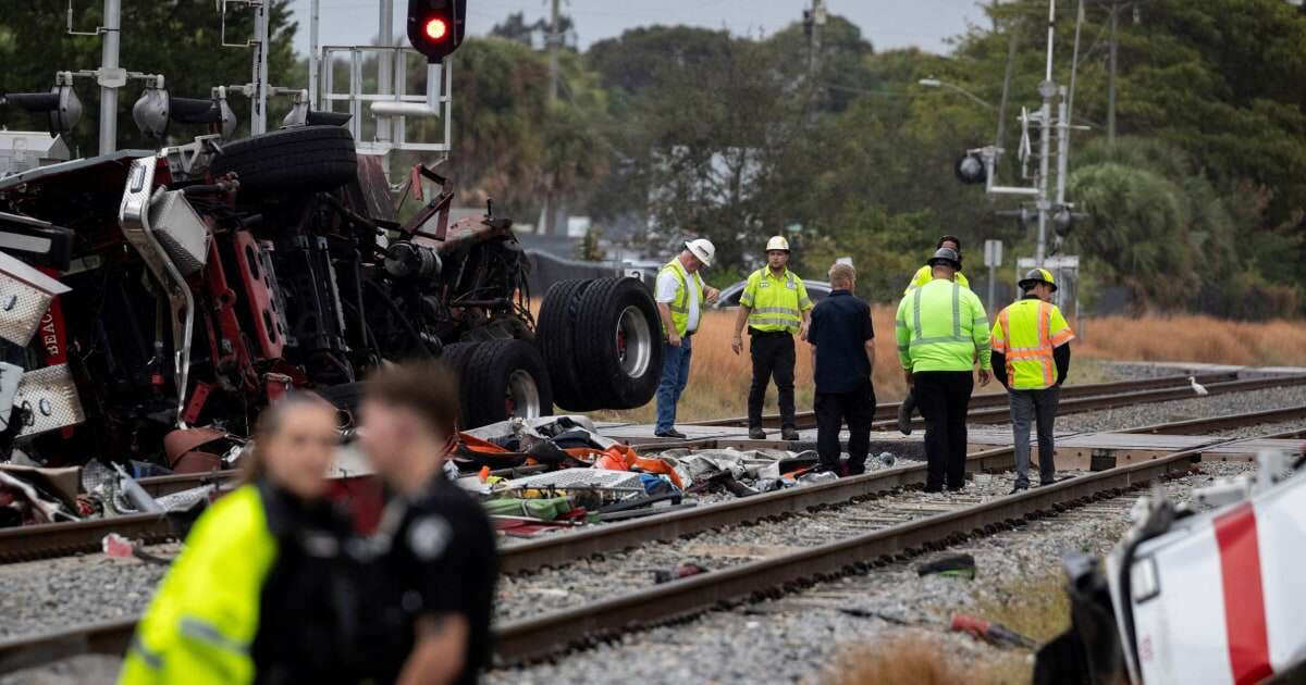 Florida police investigating train collision with fire rescue vehicle 