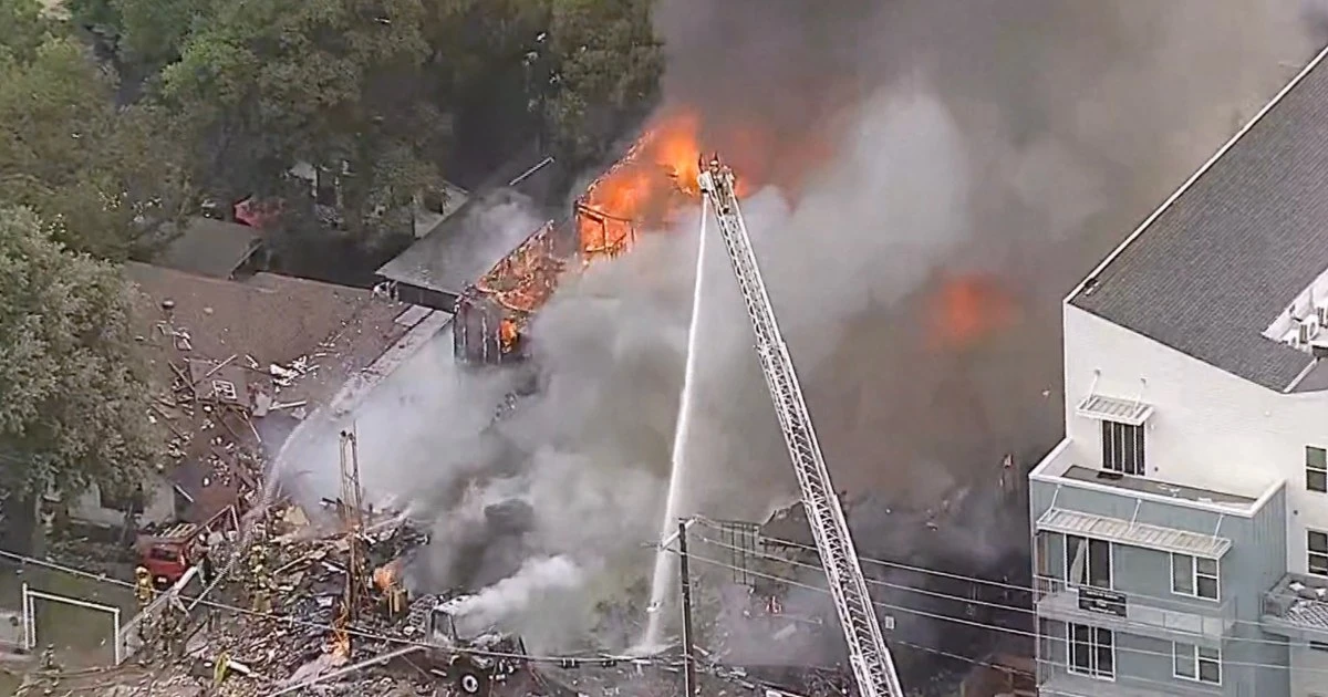 At least four injured in gas explosion at Dallas apartment building