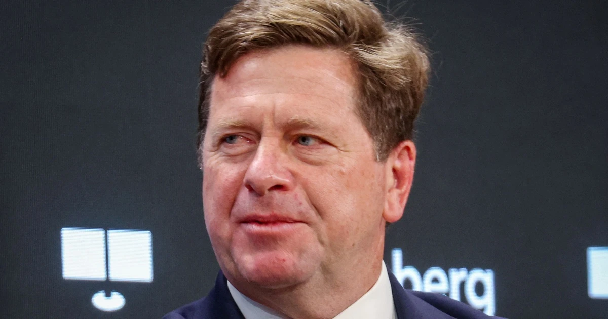 Trump cancels Jay Clayton’s confirmation hearing for national intelligence director