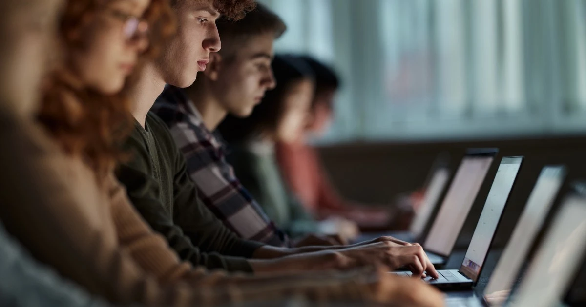 Poll: Young Americans are more likely to feel lonely, anxious about the future