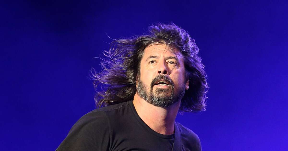 Dave Grohl announces he's become the father of a baby born outside his marriage