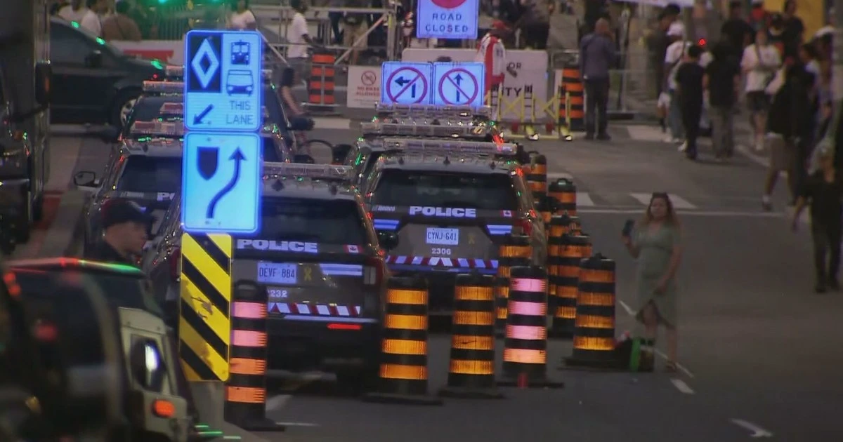 2 killed, 3 wounded in shooting at Toronto festival