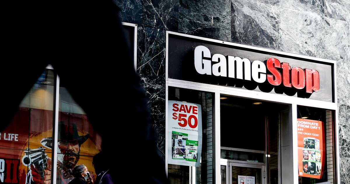 GameStop reports a 29% decline in sales and $32 million loss for the first quarter 