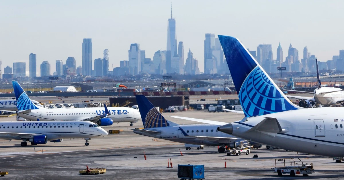 Major delays at Newark Liberty Airport wreak havoc with weekend travel plans