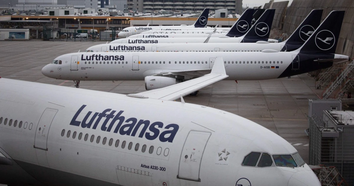 Lufthansa fined record $4 million for  discriminating against Jewish passengers