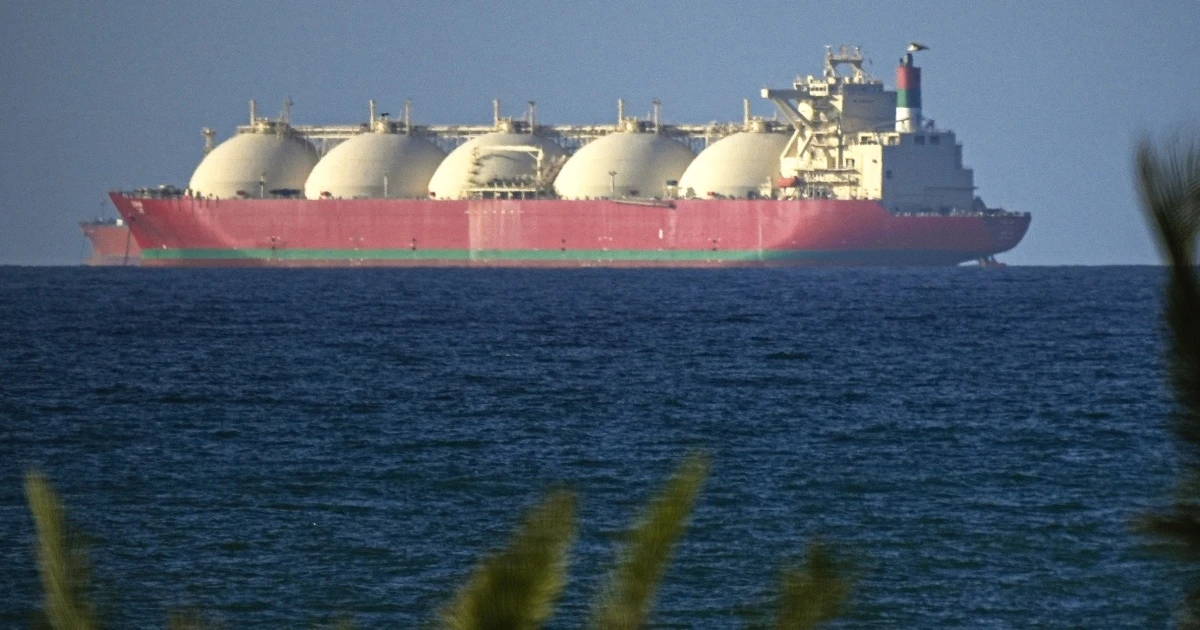 Strait of Hormuz shipping traffic is effectively at a standstill despite Iran ceasefire