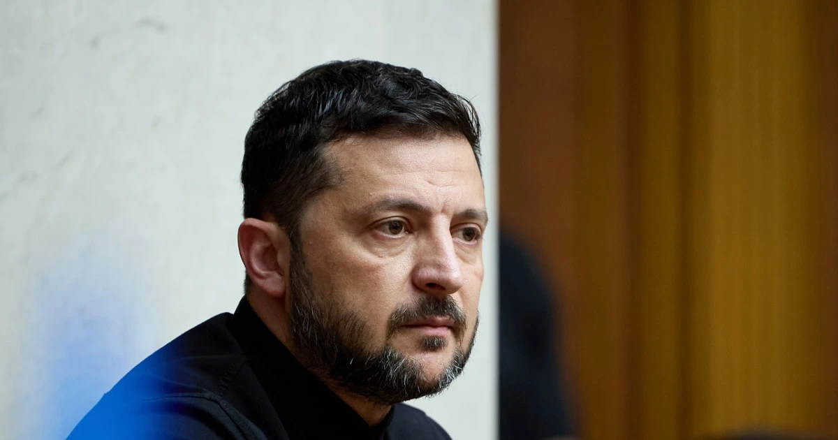 Ukraine's parliament passes bill weakening anti-corruption agencies. The public is furious