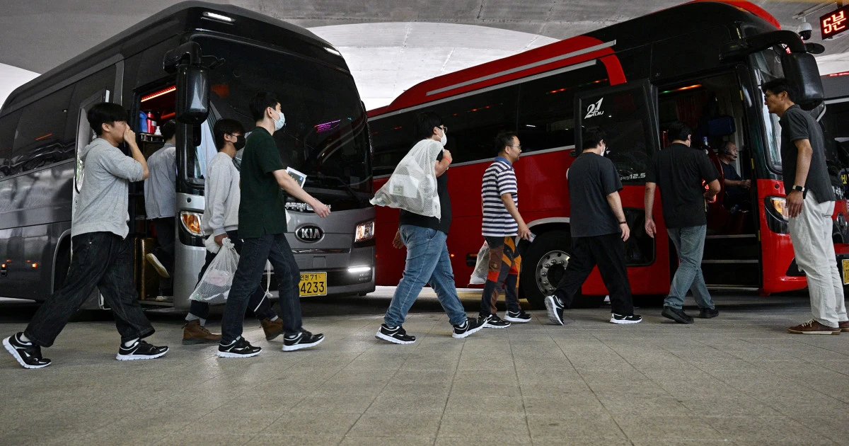 South Korea probes for human rights abuses in U.S. raid as Trump insists foreign workers 'welcome'