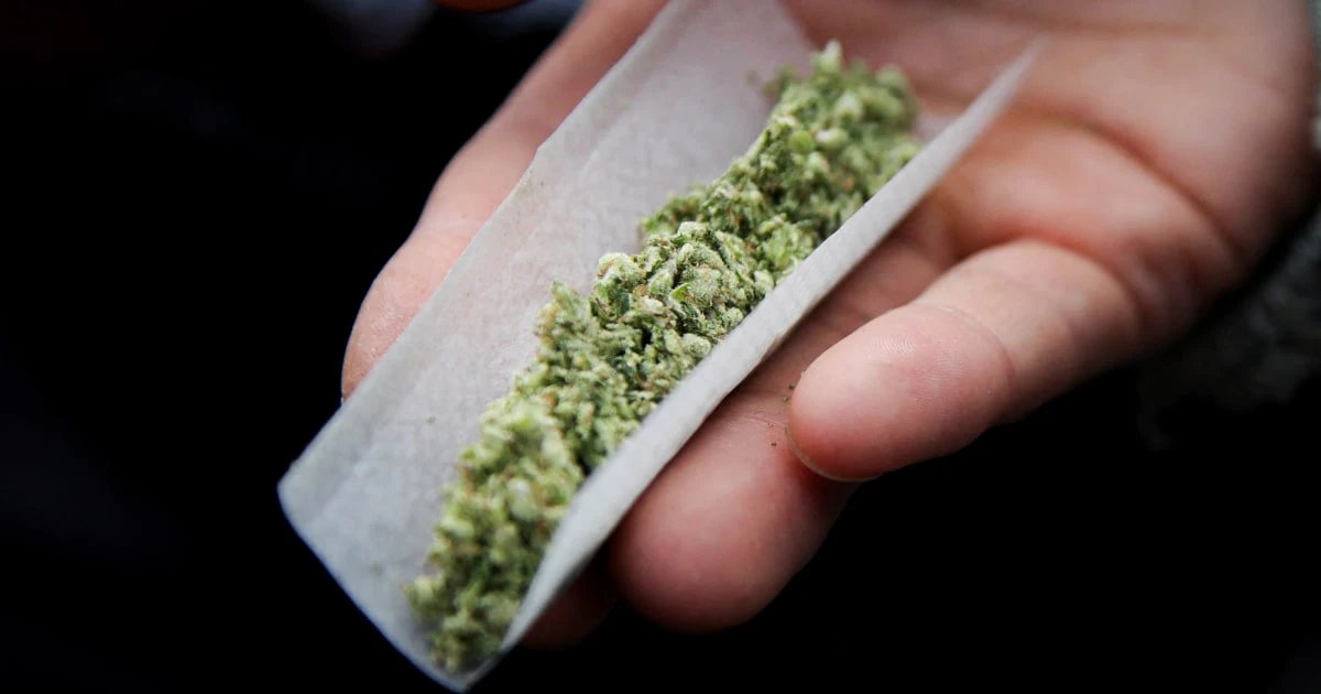 Teens who use marijuana are more likely to suffer psychotic disorders, study finds 