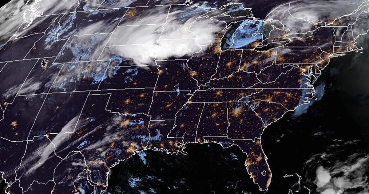 Severe thunderstorms with possible tornadoes, giant hail and high winds forecast to rock Midwest 