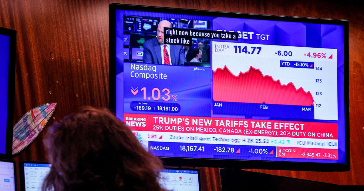 Stock tumble for second-straight day as tariffs take effect