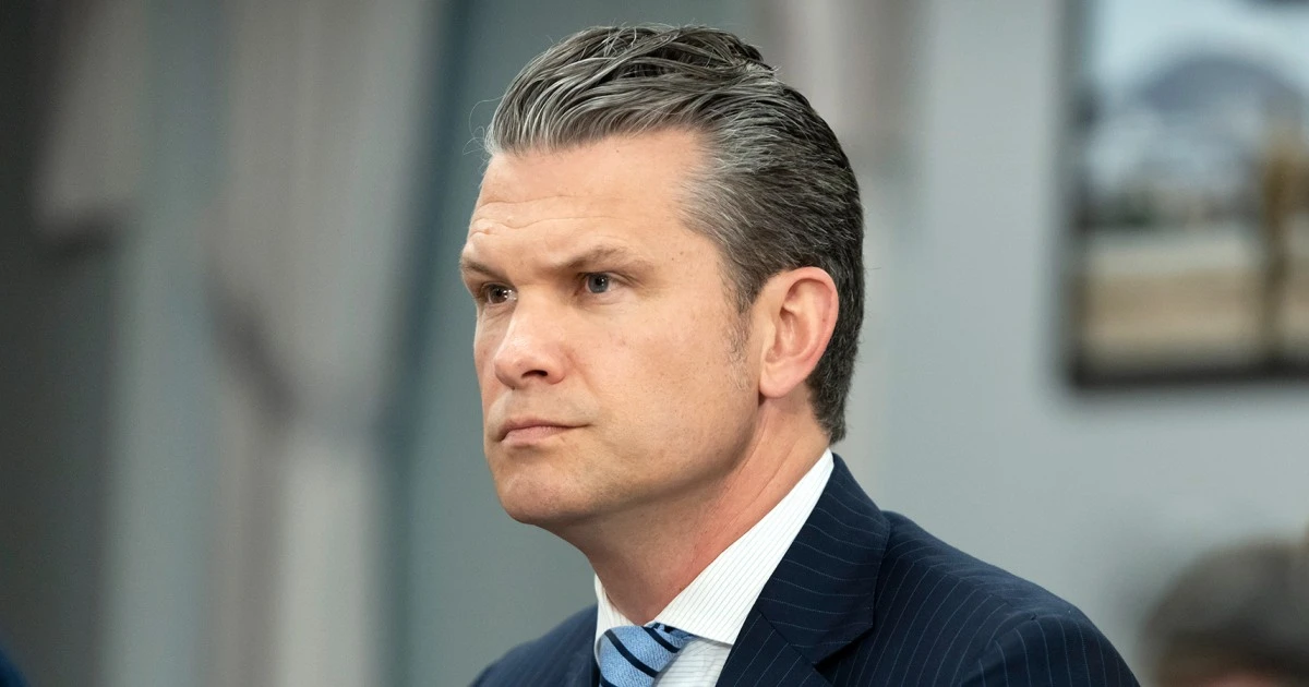 White House struggles to find qualified people willing to work for Pete Hegseth