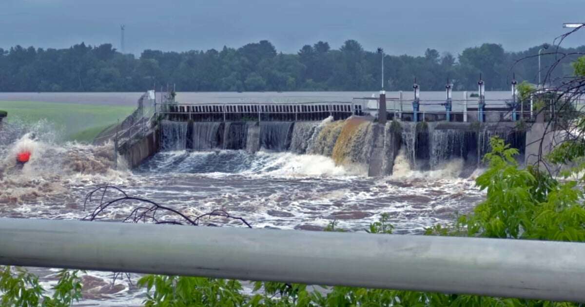 Residents allowed to return home after Wisconsin dam breach led to evacuation