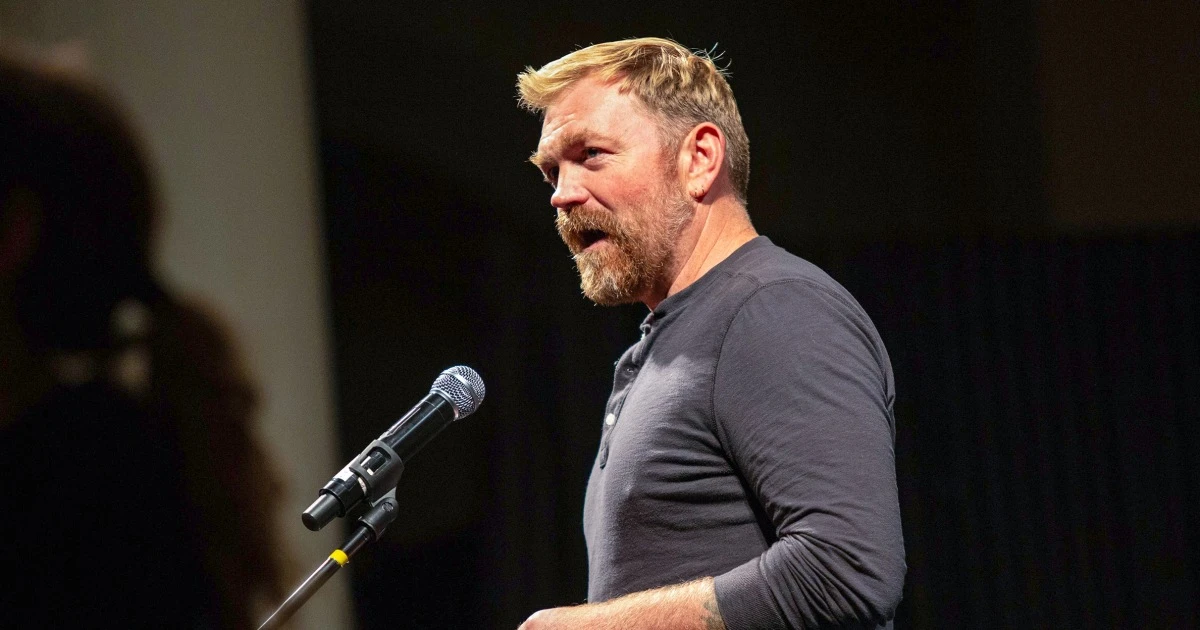 Senate Democrats tread lightly on Maine primary as new poll shows Platner leading Mills