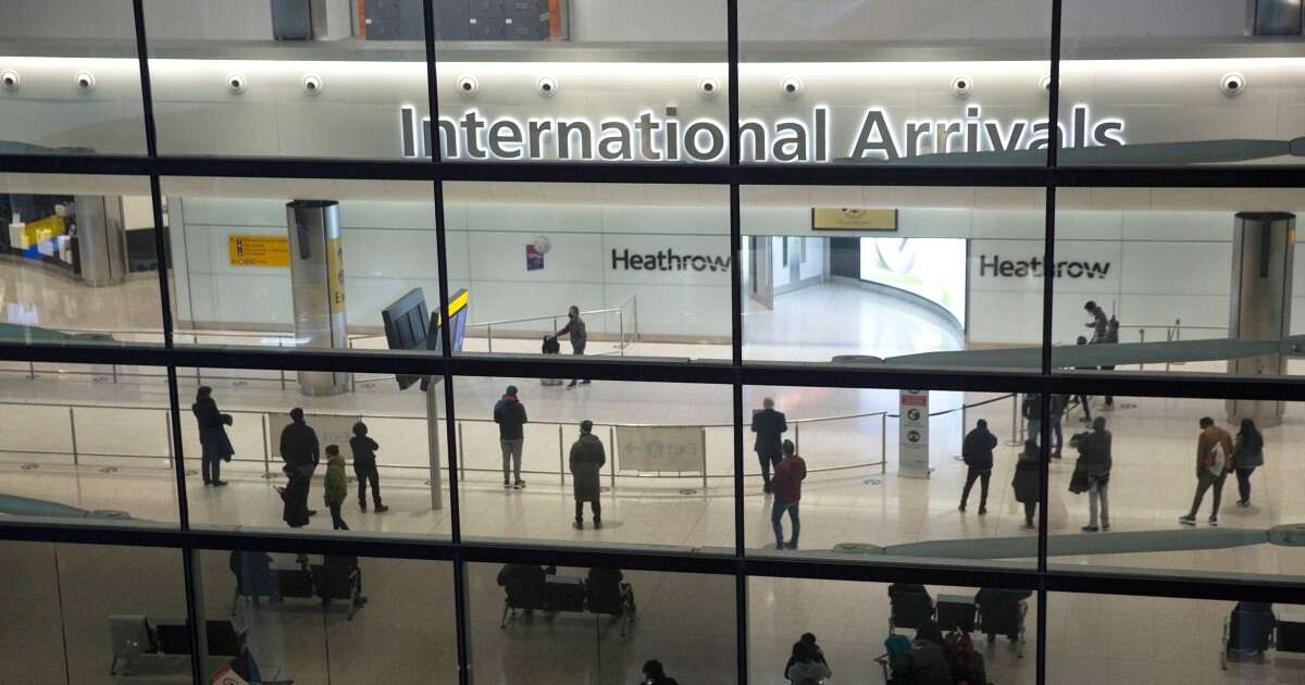 London's Heathrow Airport closes for the day after power failure