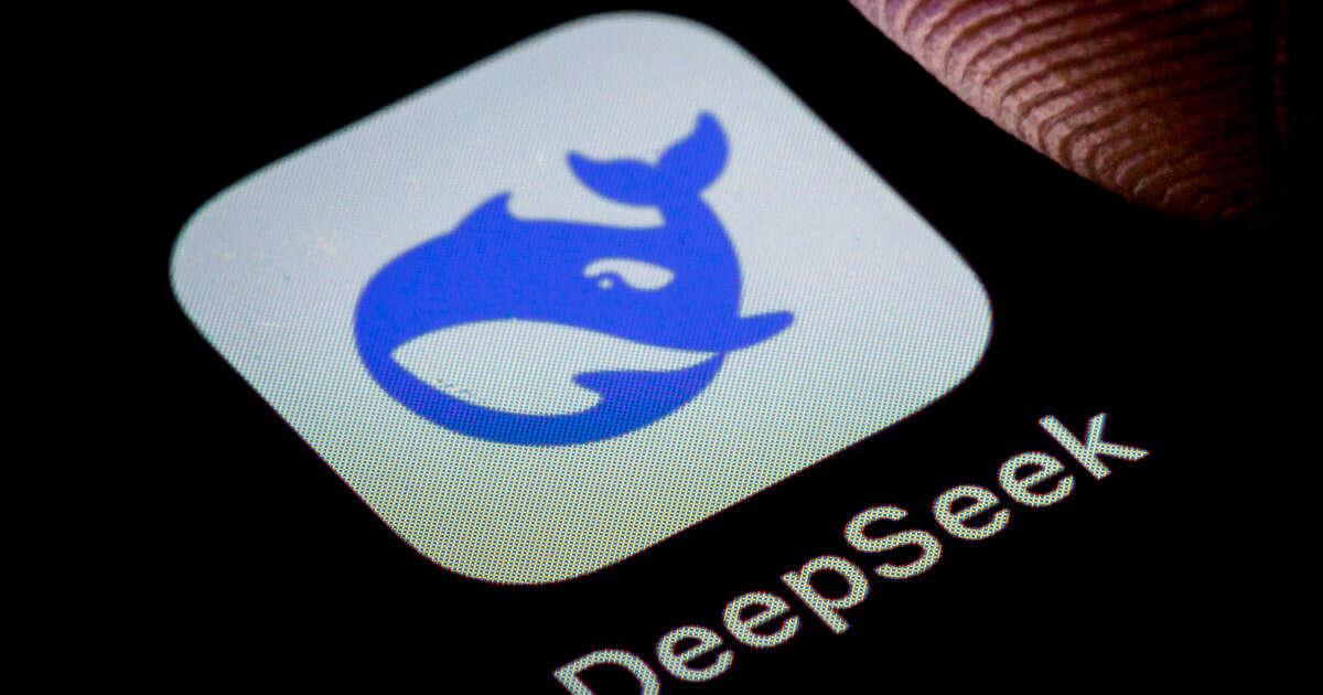 Bipartisan congressional duo encourages governors to ban DeepSeek on government devices