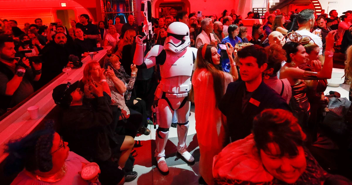 YouTuber investigates why Disney World’s expensive Star Wars hotel closed after 18 months