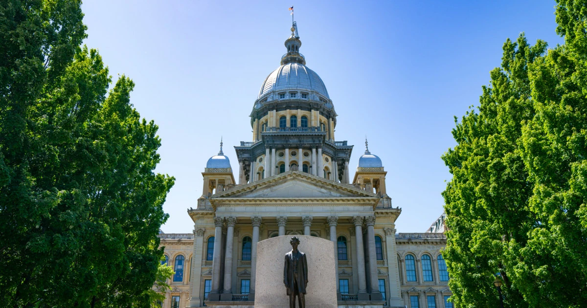 Illinois Legislature passes historic AI bill