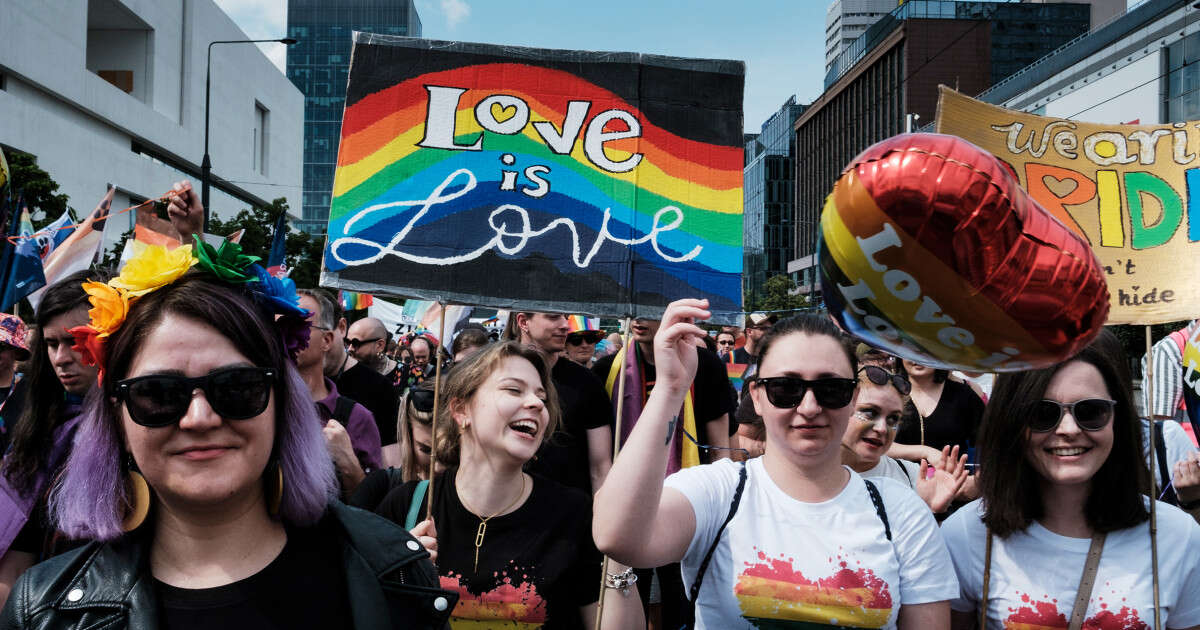 Human rights court rules Poland should recognize same-sex partnerships