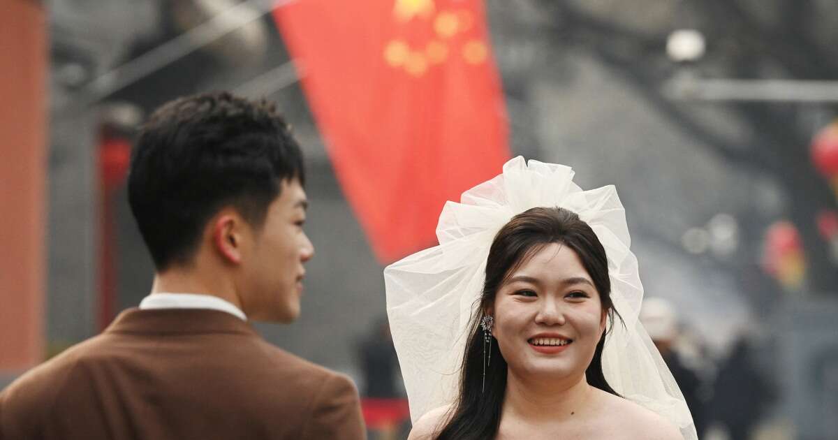 Chinese unions tell employers to stop asking women about their marital status