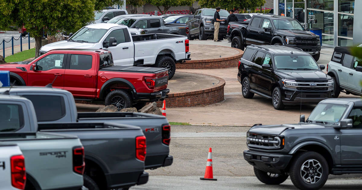 Ford and GM report best annual U.S. sales since 2019