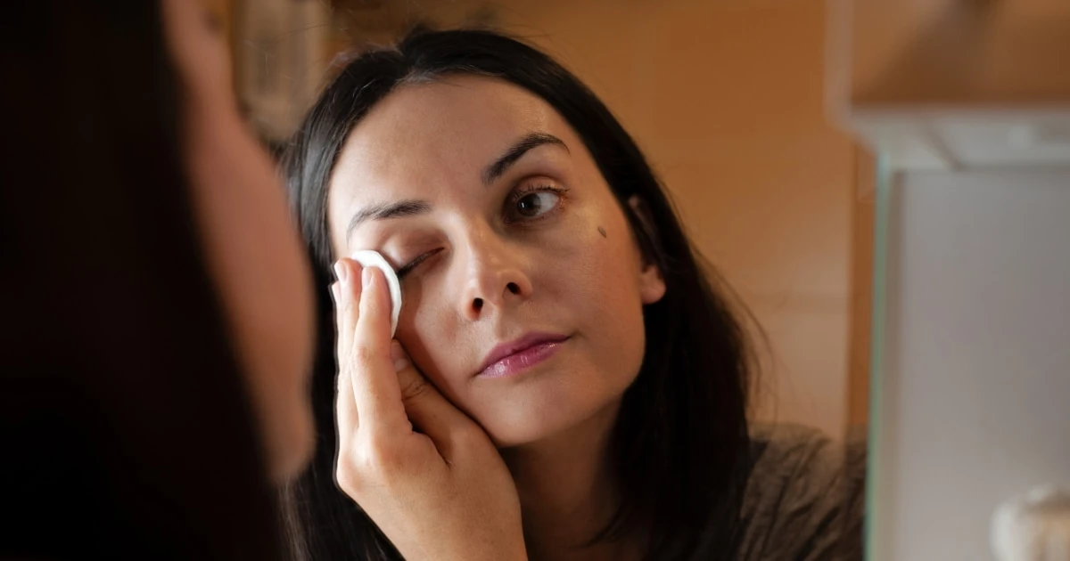 Are makeup wipes helpful or harmful for your skin? Derms weigh in