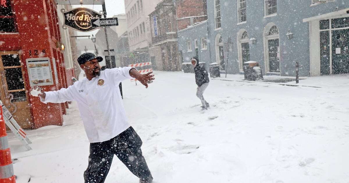 Record snowfall brings headaches — and some fun — to New Orleans