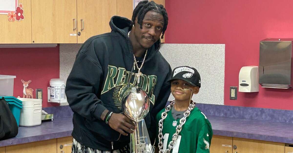 Eagles star A.J. Brown visits 10-year-old who shielded sister in Philadelphia plane crash