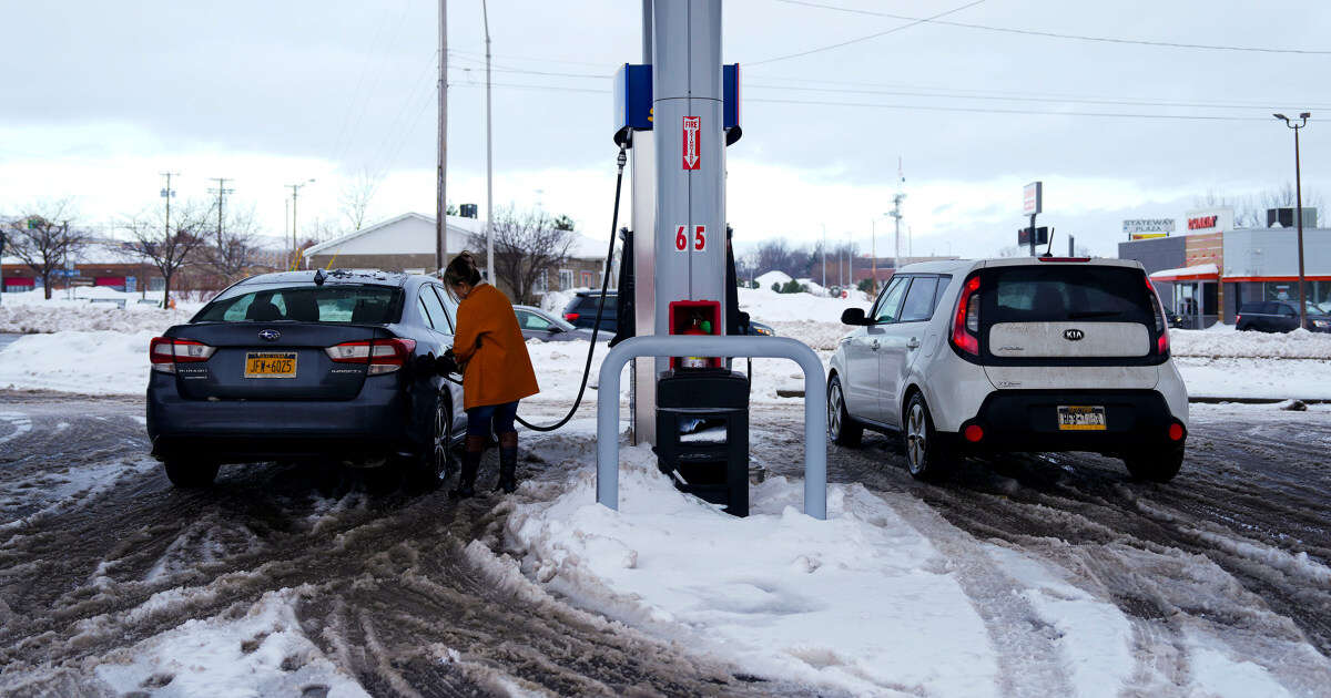 Overnight snow, freezing rain could make for icy roads Monday morning