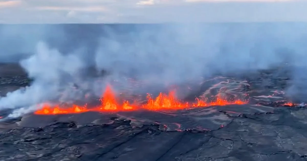 Hawaii's Kīlauea volcano erupts in a remote area, causes no disruption 
