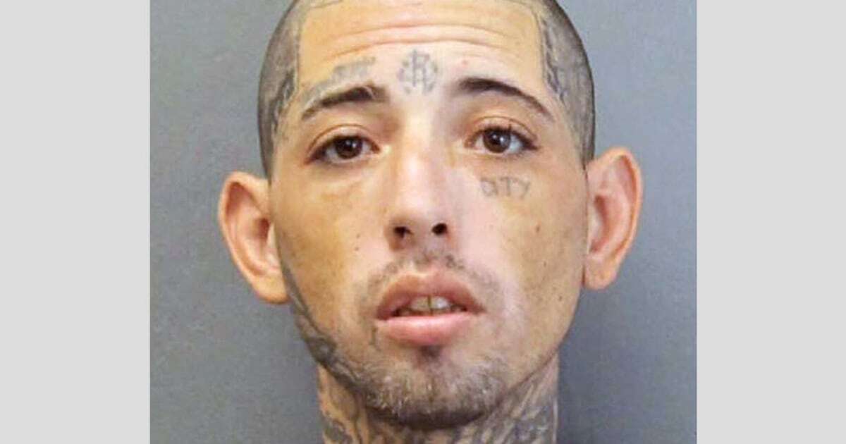 Texas inmate with knife escapes after trying to take DA employee's car