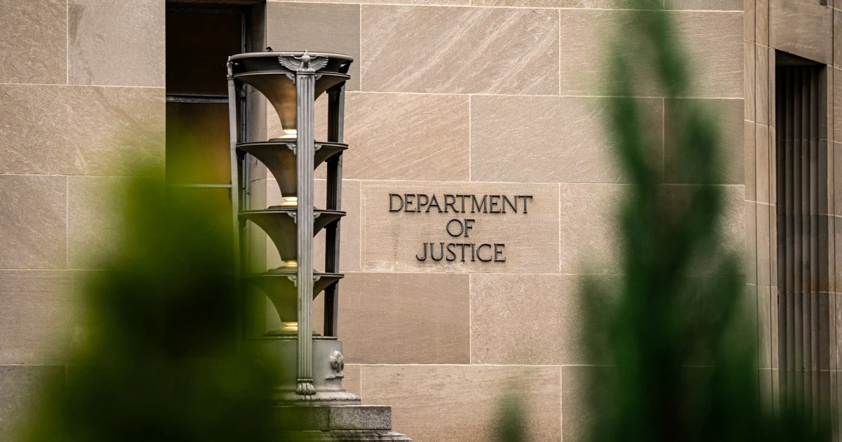 Trump eases rules for hiring temporary immigration judges