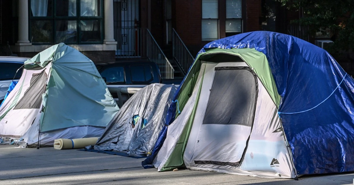 Trump said D.C. homeless people would have 'places to stay.' The White House pointed to shelters or jail.