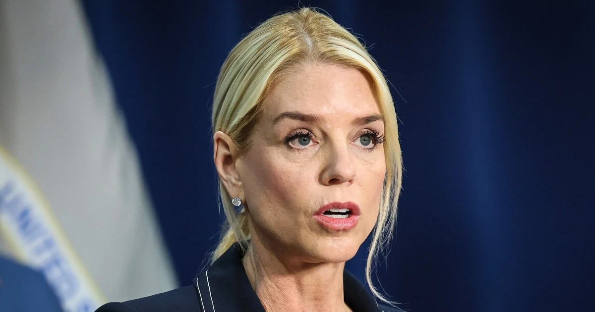 Attorney General Pam Bondi fires DOJ staffer for alleged obscene gesture toward National Guard members 