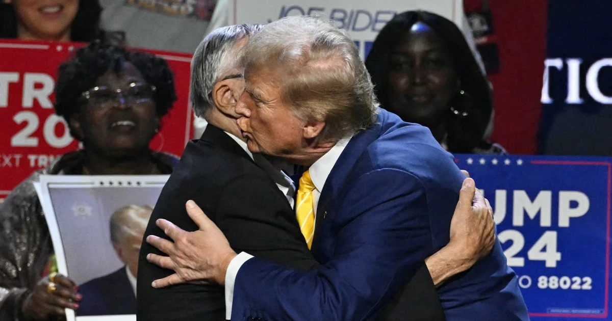 Biden campaign uses Trump-Arpaio 'kiss' in digital ad targeting Latino voters  