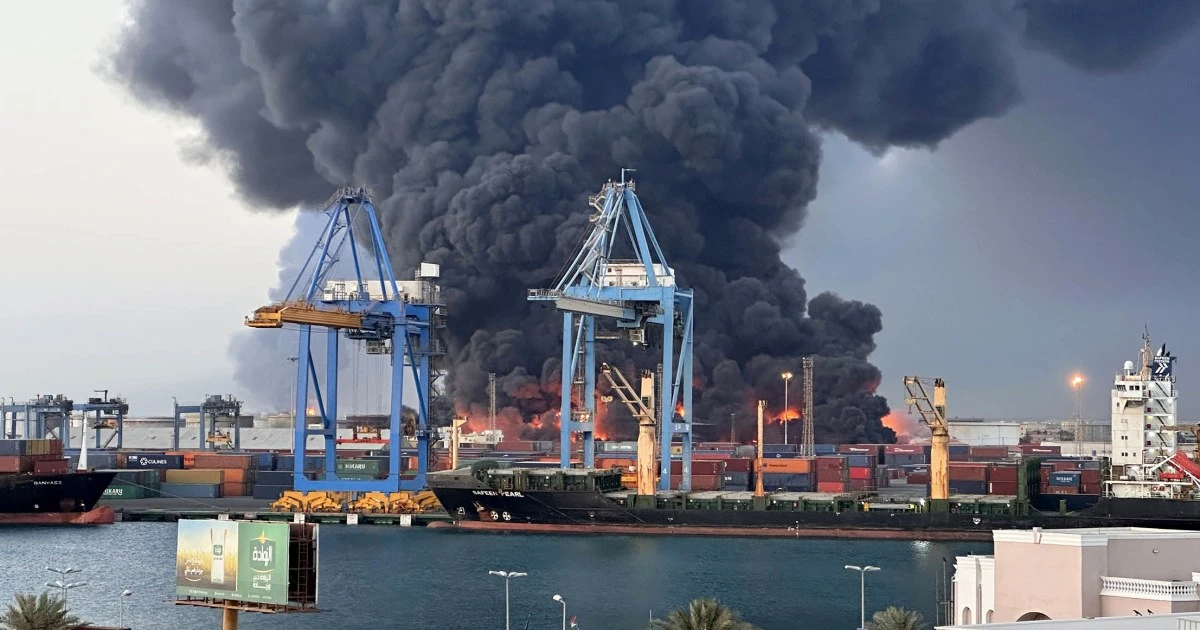 Fireball blankets port city with thick black smoke as paramilitary unleashes drones, Sudan says
