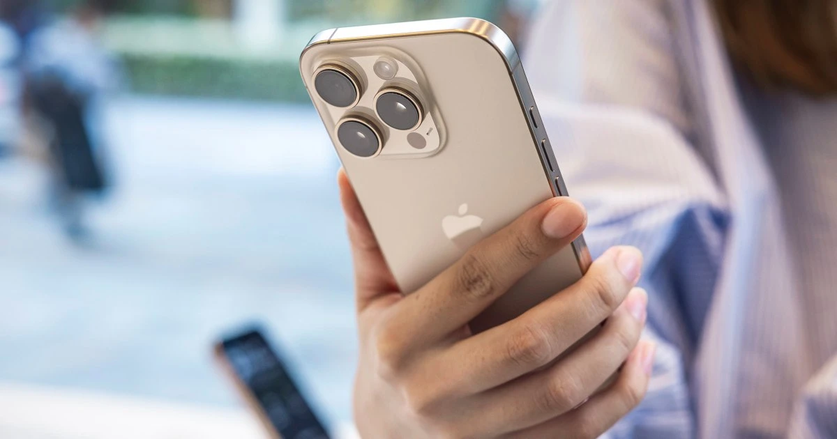 Apple warns iPhone users to update software after mass hacking campaigns