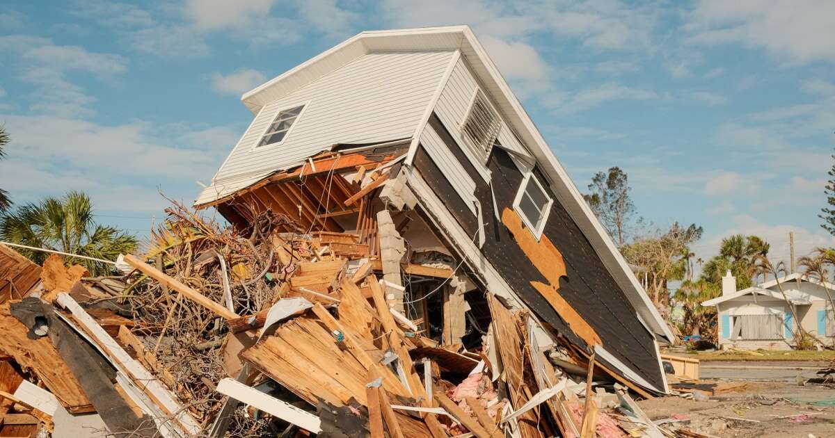 Hurricane victims push for donations as right-wing falsehoods cloud recovery efforts